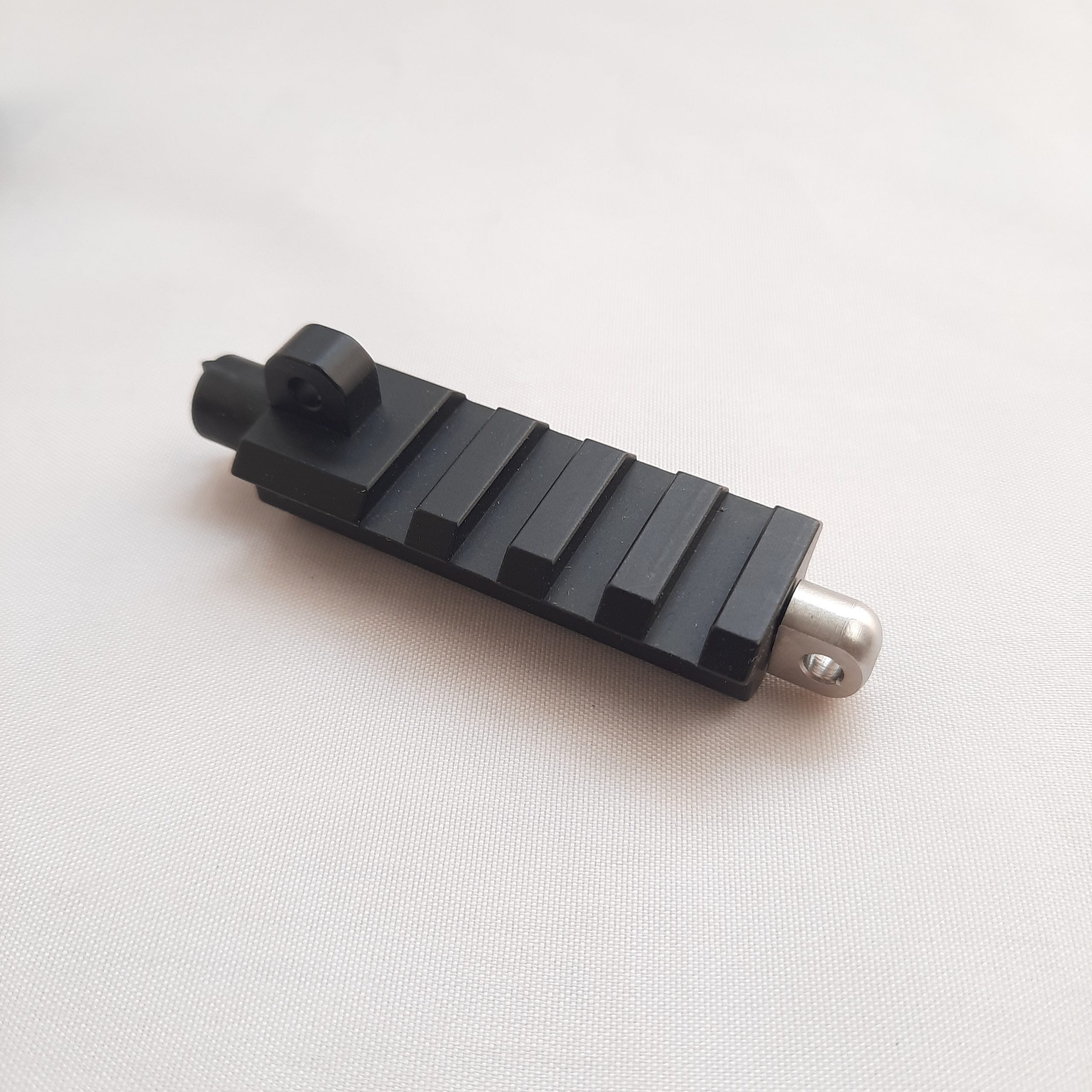 Blaser R8 Picatinny-skinne