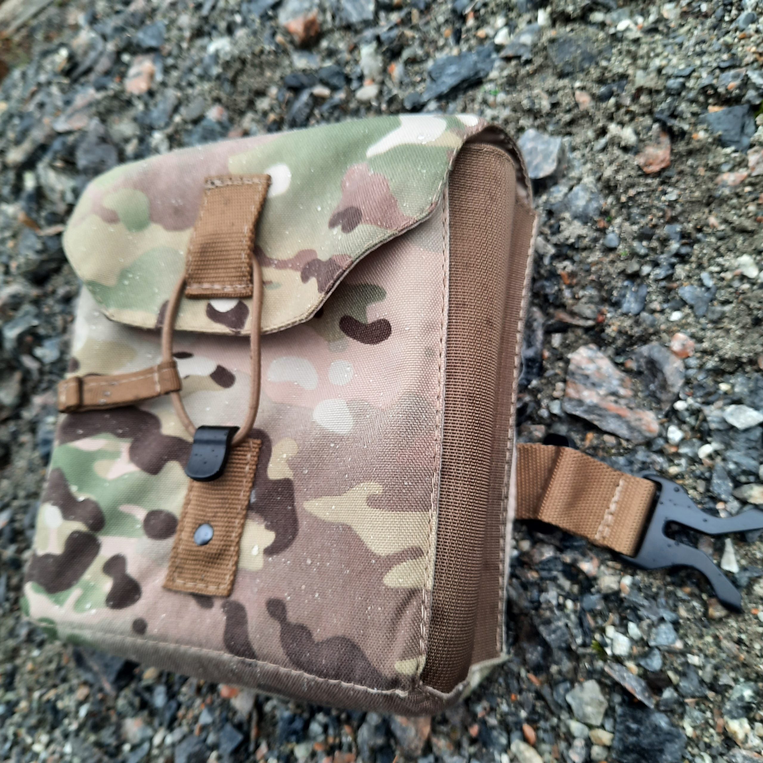 Multicam Troll bino rig
